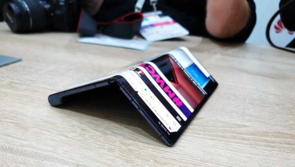 6 تحديات رئيسية تحتاج الهواتف القابلة للطي للتغلب عليها لإثبات أنها ليست موضة!