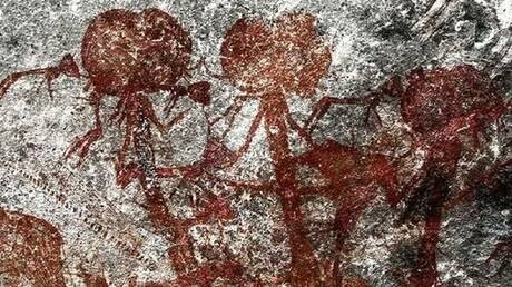 اكتشاف مجسمات غامضة في لوحات صخرية في تنزانيا