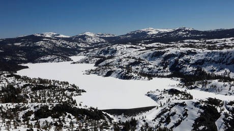 بسبب مهاراته في البقاء على قيد الحياة.. نجاة أمريكي تاه في جبال سييرا نيفادا بسبب مهاراته في البقاء على قيد الحياة.. نجاة أمريكي تاه في جبال سييرا نيفادا