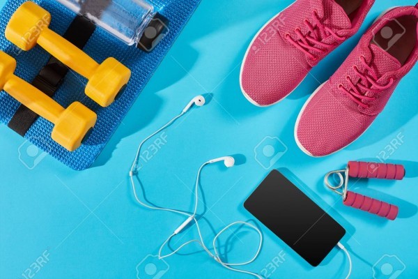 لا تنسَ تمارينك الرياضية.. مارس الرياضة في المنزل مع هذه التطبيقات المميّزة وقنوات اليوتيوب المفيدة!