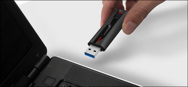 ماذا يحدث عندما تفصل ذاكرة فلاش USB فجأة من الحاسب بدون التهيئة للانفصال؟