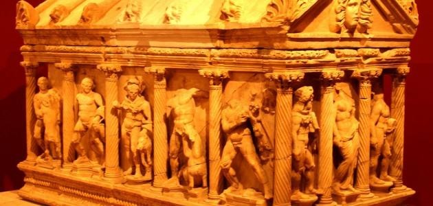 بما يختص علم الاثار