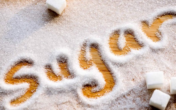 دراسة حديثة: تناول السكريات بكثرة يضعف الذاكرة ويجعلنا أغبياء!!