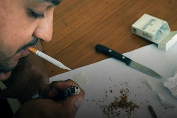 كيف اعرف ان ابني مدمن كيف اعرف ان ابني مدمن