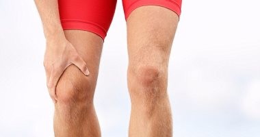 أعراض الروماتيزم في الركبة أعراض الروماتيزم في الركبة