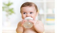 متى يشرب الطفل الرضيع الماء متى يشرب الطفل الرضيع الماء