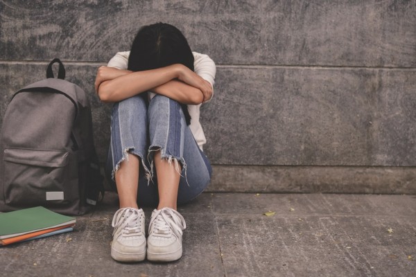 العقد النفسية عند المراهقين العقد النفسية عند المراهقين