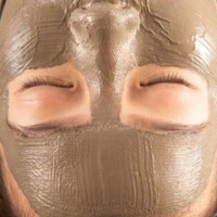 مزايا الطين المغربي للجسم والبشرة والشعر مزايا الطين المغربي للجسم والبشرة والشعر