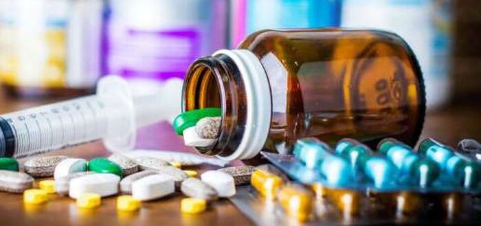 أضرار تناول المسكنات على معدة فارغة