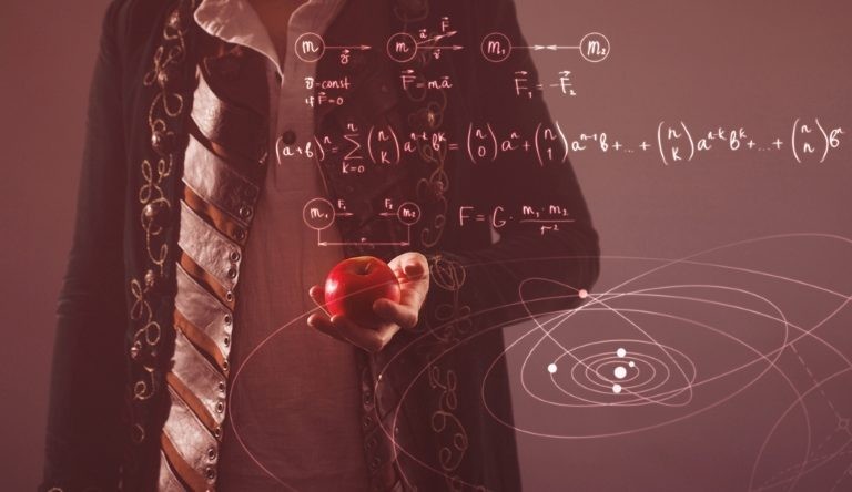 التفاحة الذهبية ” تفاحة نيوتن “ التفاحة الذهبية ” تفاحة نيوتن “