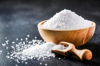 لماذا الملح يرفع الضغط ؟ لماذا الملح يرفع الضغط ؟