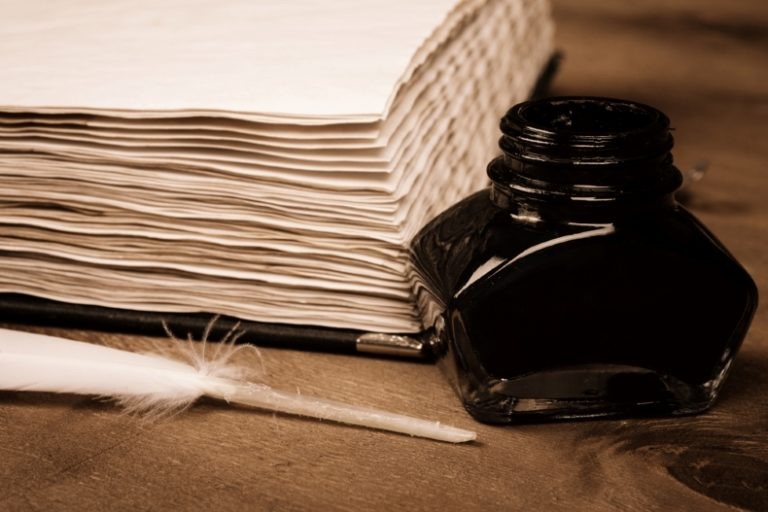 الفرق بين كان وأخواتها وكاد وأخواتها