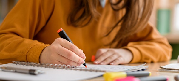 الاسم المبني وانواعه