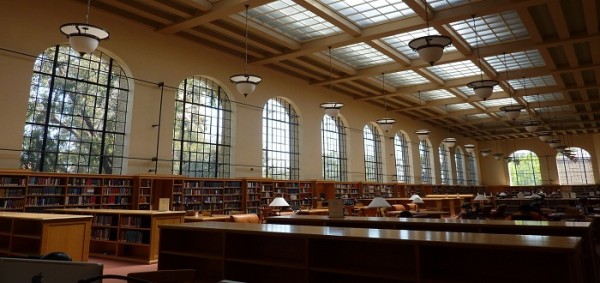 فئات المستفيدين من المكتبات الجامعية فئات المستفيدين من المكتبات الجامعية