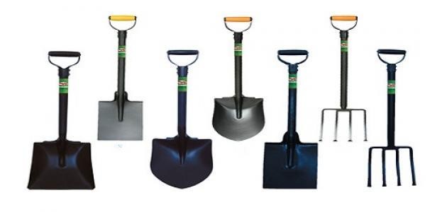 ادوات زراعية يدوية