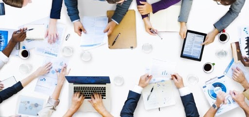 كيف تتأقلم مع بيئة العمل الجديدة