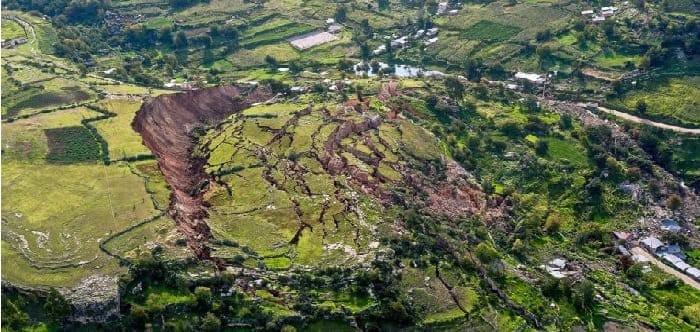 ماهي الانزلاقات الأرضية