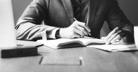 اساليب المؤلف لمساعدة القارئ اساليب المؤلف لمساعدة القارئ