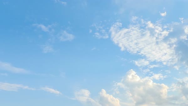 سبب عدم رؤية النجوم في النهار