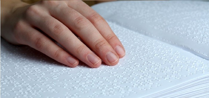 ماذا يرى المكفوفين