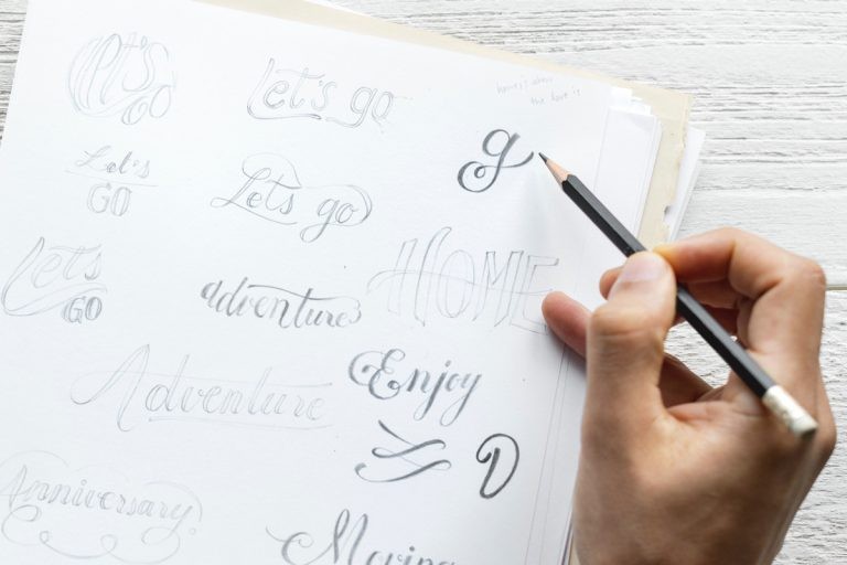 ما هو فن الكاليجرافي