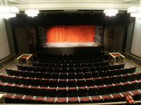 عناصر المسرح المدرسي