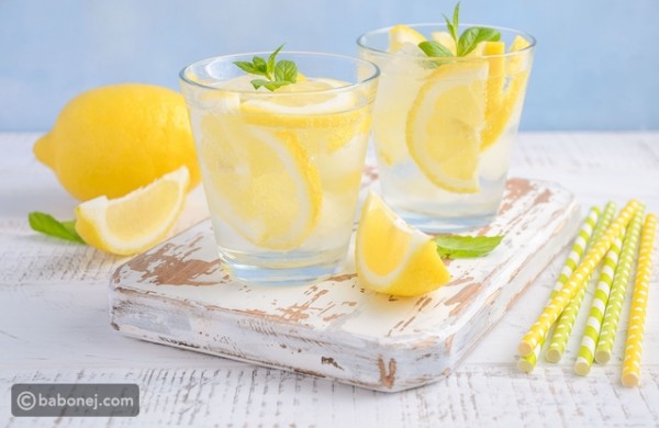 فوائد عصير الليمون الصحية والجمالية