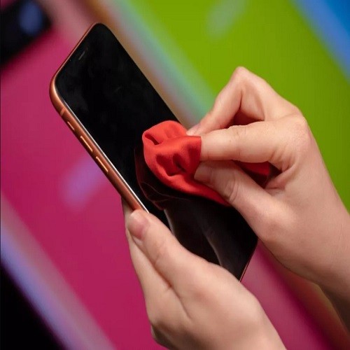 طرق تعقيم الالكترونيات والشاشات