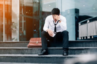 قبل أن تتهم الآخرين وتلعن حظك: تعامل مع الأسباب الحقيقية لفشلك في الحصول على وظيفة