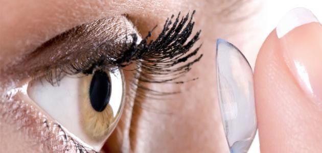 10 مخاطر لإرتداء العدسات اللاصقة 10 مخاطر لإرتداء العدسات اللاصقة