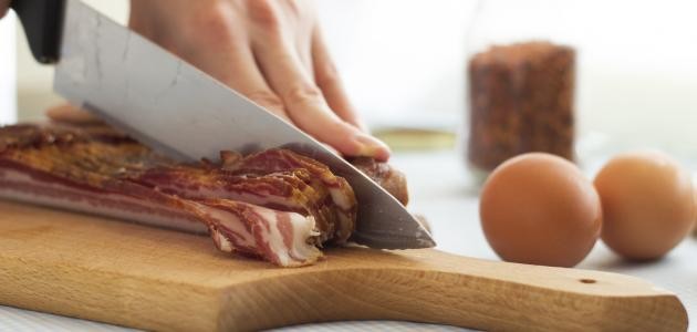 تقطيع اللحم بالمنام تقطيع اللحم بالمنام