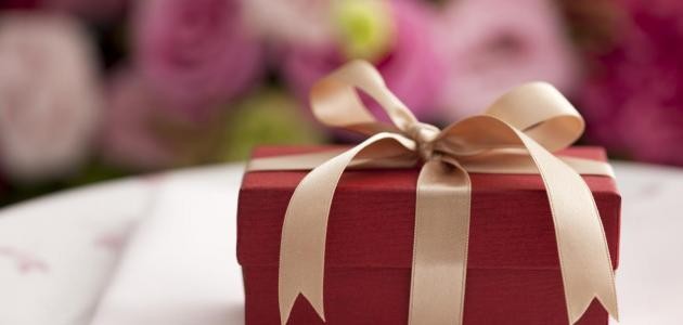 تفسير الهدية في المنام تفسير الهدية في المنام