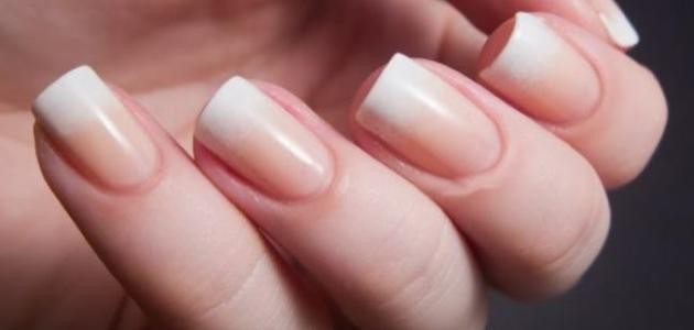 طريقة لتطويل الأظافر بسهولة طريقة لتطويل الأظافر بسهولة