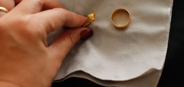 كيفية تنظيف الذهب