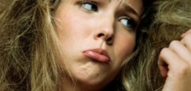 وصفات طبيعية لعلاج جفاف الشعر وصفات طبيعية لعلاج جفاف الشعر