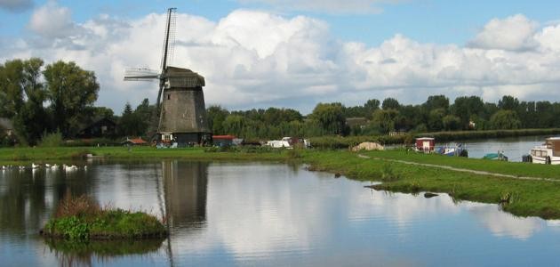 لماذا سميت هولندا بالأراضي المنخفضة لماذا سميت هولندا بالأراضي المنخفضة