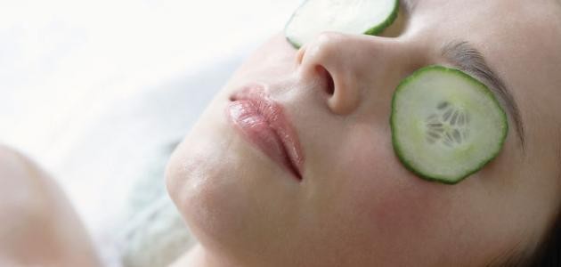 كيف ازيل السواد حول العينين كيف ازيل السواد حول العينين