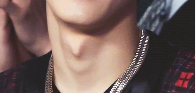 كيف تظهر تفاحة آدم كيف تظهر تفاحة آدم