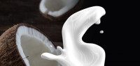 تمليس الشعر بالأعشاب
