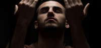 كيف يوسوس الشيطان للإنسان كيف يوسوس الشيطان للإنسان